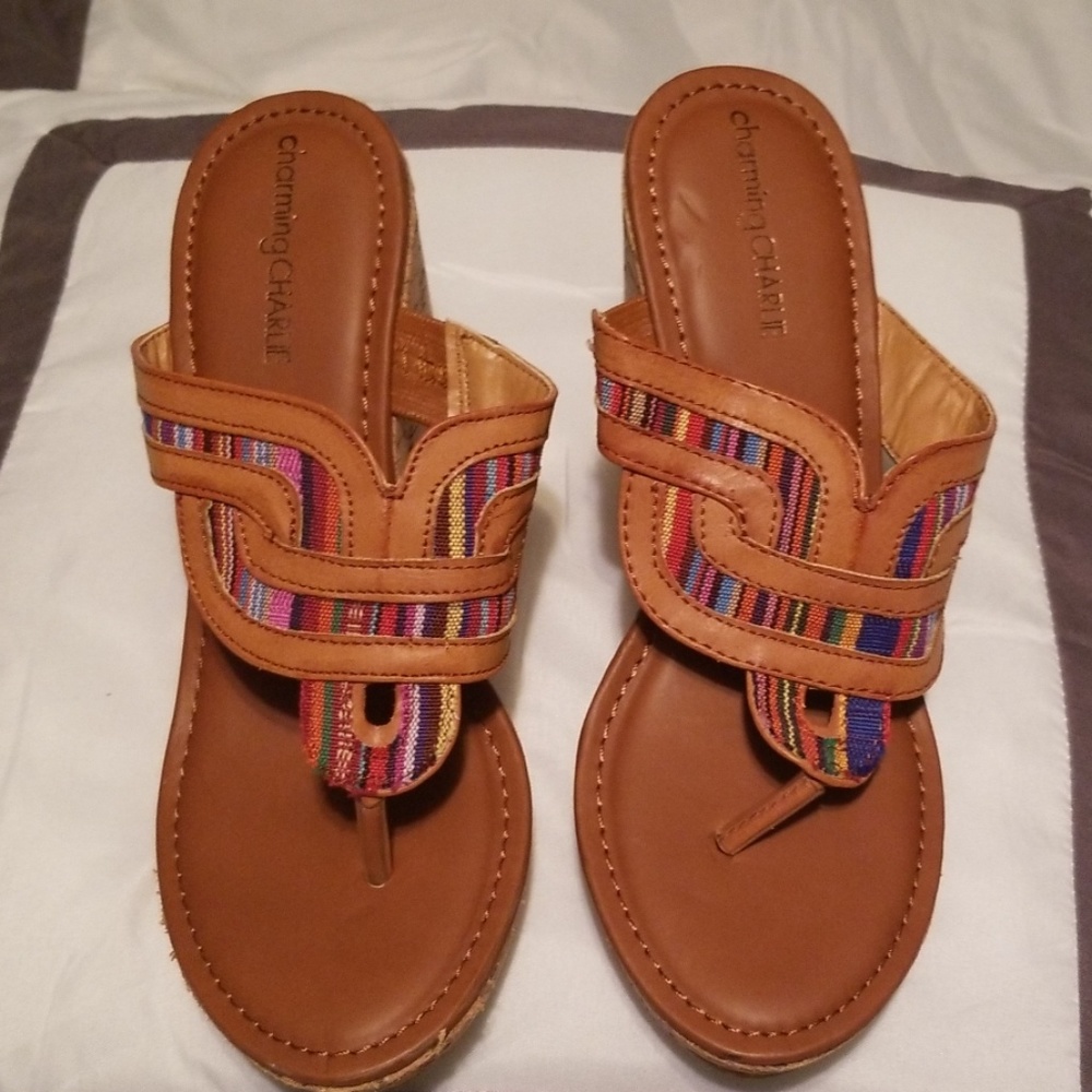 Wedge sandal/Never worn